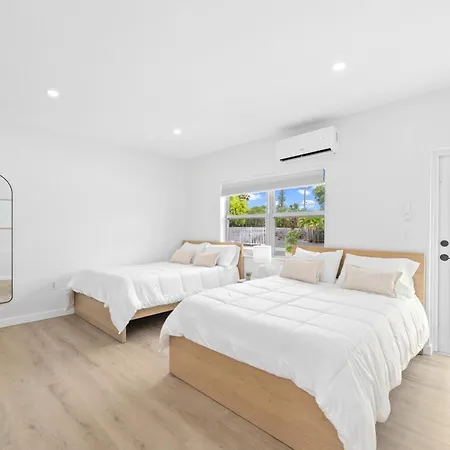 M Lake Worth Beach - Modern Villas Near West Palm Beach, Chic Retro Vibes, King Bed, Cozy Backyard, Bbq, Workspace, High-Speed Internet, Free Parking, 5 Minutes To Downtown & Beach Exterior foto