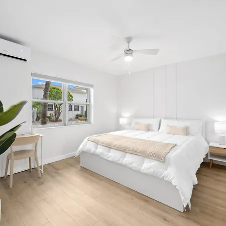 M Lake Worth Beach - Modern Villas Near West Palm Beach, Chic Retro Vibes, King Bed, Cozy Backyard, Bbq, Workspace, High-Speed Internet, Free Parking, 5 Minutes To Downtown & Beach Exterior foto