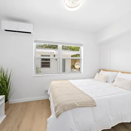 M Lake Worth Beach - Modern Villas Near West Palm Beach, Chic Retro Vibes, King Bed, Cozy Backyard, Bbq, Workspace, High-Speed Internet, Free Parking, 5 Minutes To Downtown & Beach Exterior foto