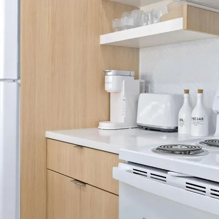 M Lake Worth Beach - Modern Villas Near West Palm Beach, Chic Retro Vibes, King Bed, Cozy Backyard, Bbq, Workspace, High-Speed Internet, Free Parking, 5 Minutes To Downtown & Beach Exterior foto