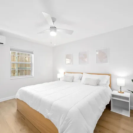 M Lake Worth Beach - Modern Villas Near West Palm Beach, Chic Retro Vibes, King Bed, Cozy Backyard, Bbq, Workspace, High-Speed Internet, Free Parking, 5 Minutes To Downtown & Beach Exterior foto