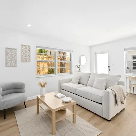 M Lake Worth Beach - Modern Villas Near West Palm Beach, Chic Retro Vibes, King Bed, Cozy Backyard, Bbq, Workspace, High-Speed Internet, Free Parking, 5 Minutes To Downtown & Beach Exterior foto