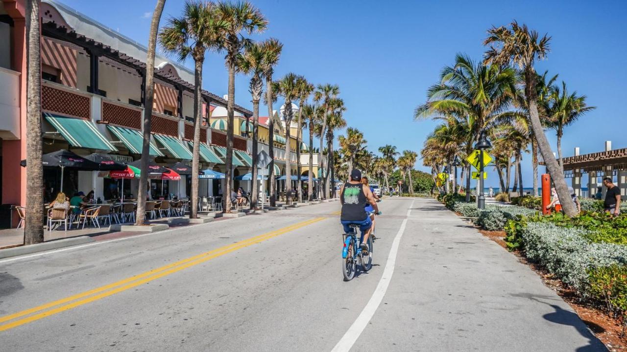 M Worth - Modern Near West Palm Beach, Chic Retro Vibes, King Bed, Cozy Backyard, Bbq, Workspace, High-speed Internet, Free Parking, 5 Minutes To Downtown &