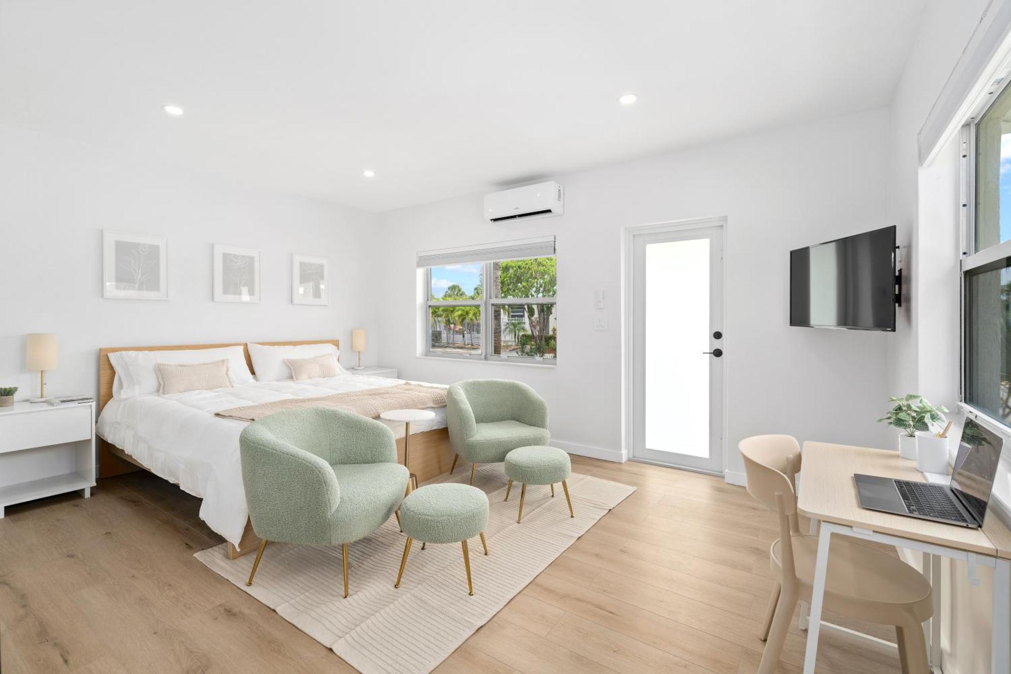 M Worth - Modern Near West Palm Beach, Chic Retro Vibes, King Bed, Cozy Backyard, Bbq, Workspace, High-speed Internet, Free Parking, 5 Minutes To Downtown & Appartement