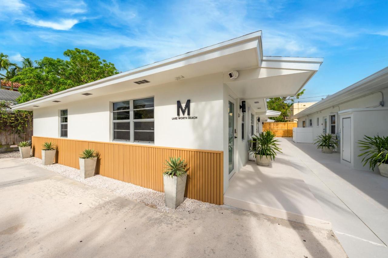 M Worth - Modern Near West Palm Beach, Chic Retro Vibes, King Bed, Cozy Backyard, Bbq, Workspace, High-speed Internet, Free Parking, 5 Minutes To Downtown &